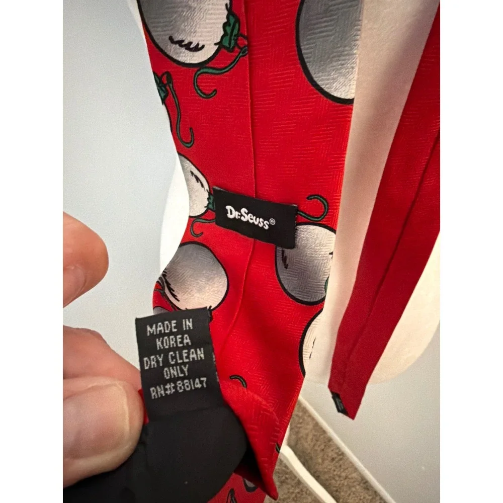 Dr Seuss The Grinch Christmas Ornament Red Necktie Mens Holiday Tie RN88147